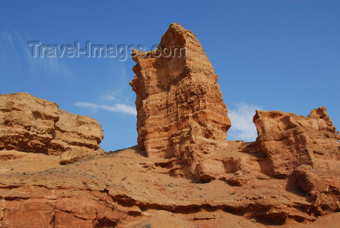 kazakhstan69: Kazakhstan, Charyn Canyon: Valley of the Castles - rock tower - photo by M.Torres - (c) Travel-Images.com - Stock Photography agency - Image Bank