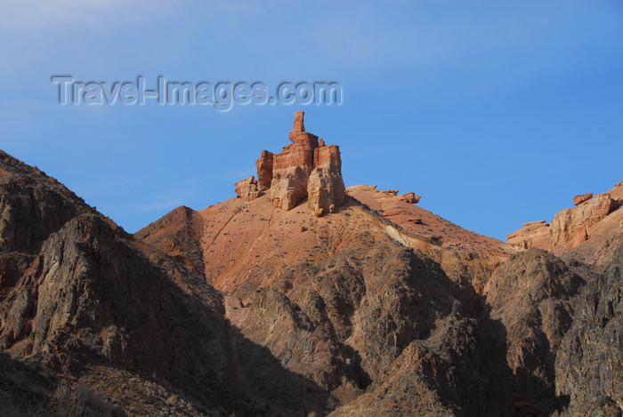 kazakhstan86: Kazakhstan, Charyn Canyon: Valley of the Castles - 'castle' towering above the gorge - photo by M.Torres - (c) Travel-Images.com - Stock Photography agency - Image Bank