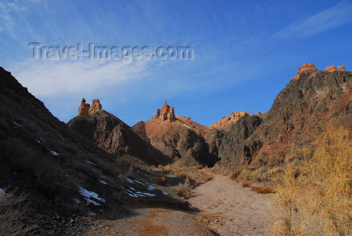 kazakhstan87: Kazakhstan, Charyn Canyon: Valley of the Castles - three 'castles' - photo by M.Torres - (c) Travel-Images.com - Stock Photography agency - Image Bank