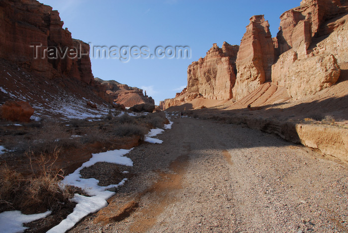 kazakhstan96: Kazakhstan, Charyn Canyon: 2nd-largest to the Grand Canyon in US - Valley of the Castles - photo by M.Torres - (c) Travel-Images.com - Stock Photography agency - Image Bank