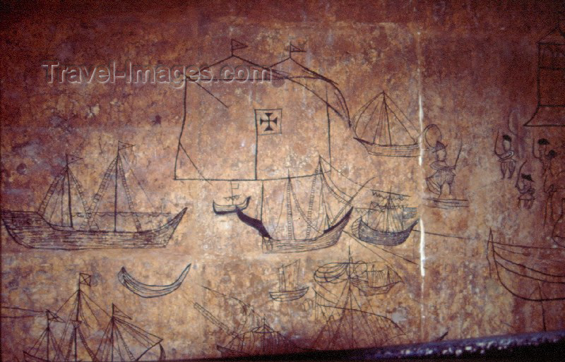 kenya12: Kenya - Mombasa: Fort Jesus - XVI century Portuguese grafitti / desenhos Portugueses no Forte de Jesus - photo by F.Rigaud - (c) Travel-Images.com - Stock Photography agency - Image Bank