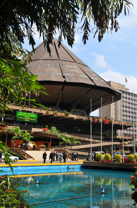 kenya122: Nairobi, Kenya: Kenyatta International Conference Center - pond and auditorium - Architect Karl H. Nostvik - photo by M.Torres - (c) Travel-Images.com - Stock Photography agency - Image Bank