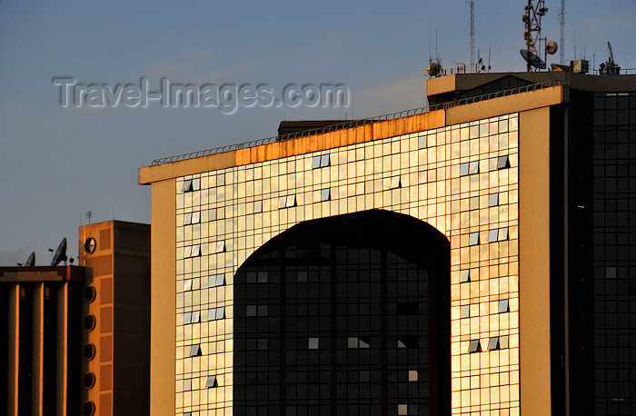 kenya23: Nairobi / NBO /WIL, Kenya: glass curtain façades - View Park and Hazina Towers - Uhuru Way, near University Way - Central Business District - photo by M.Torres - (c) Travel-Images.com - Stock Photography agency - Image Bank