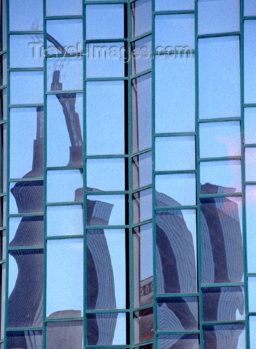 kenya59: Africa - Kenya - Nairobi: skyscraper reflection on glass façade - photo by F.Rigaud - (c) Travel-Images.com - Stock Photography agency - Image Bank