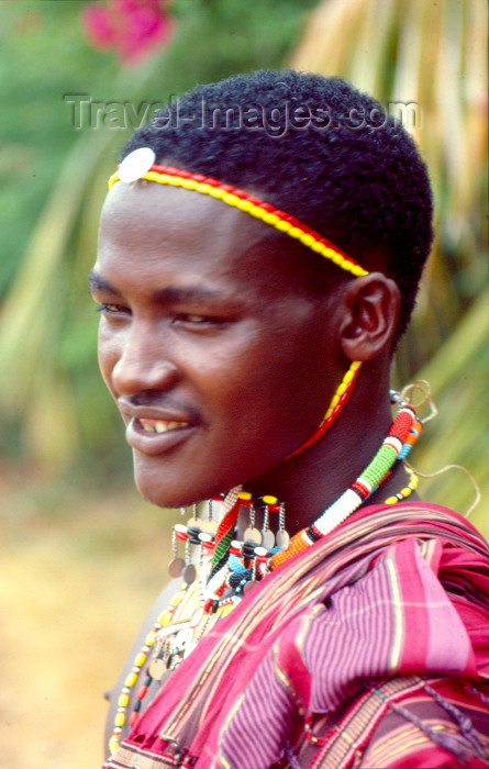 kenya65: East Africa - Kenya - Mtwapa, Kilifi District, Coast province: Maasai / Masai warrior - tribesman (photo by F.Rigaud) - (c) Travel-Images.com - Stock Photography agency - Image Bank