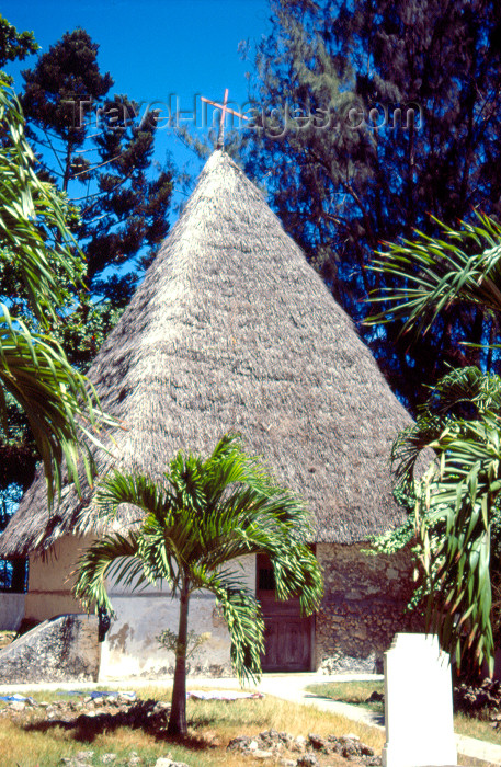 kenya68: East Africa - Kenya - Malindi / Melinde, Coast province: Portuguese chapel with an African touch / Capela Portuguesa - photo by F.Rigaud - (c) Travel-Images.com - Stock Photography agency - Image Bank