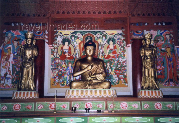 korean123: North Korea / DPRK - Myohyang mountains: Pohyon Temple - home of the Parmandaejanggyon scrollls - Buddha (photo by M.Torres) - (c) Travel-Images.com - Stock Photography agency - Image Bank