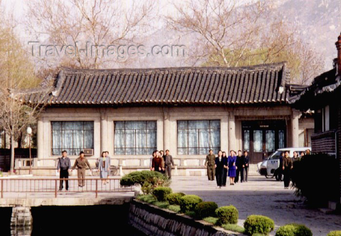 korean82: Democratic People's Republic of Korea - DPRK / Kaesong: folk hotel - morning gymnastics (photo by M.Torres) - (c) Travel-Images.com - Stock Photography agency - Image Bank