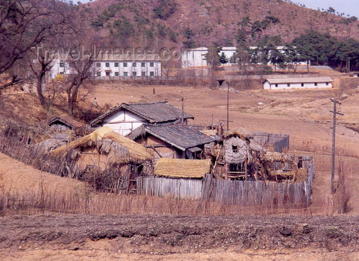 korean88: North Korea / DPRK - Socialist Farm (photo by Miguel Torres) - (c) Travel-Images.com - Stock Photography agency - Image Bank