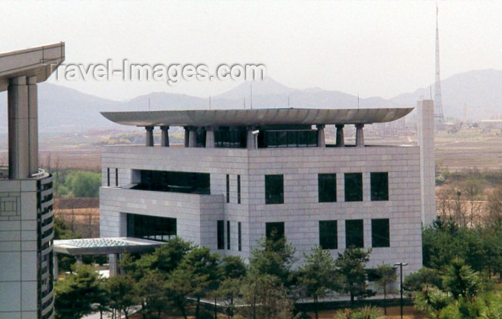 koreas19: Asia - South Korea - Panmunjom / Panmujong,  Gyeonggi province: border instalations - seen from the DPRK - photo by M.Torres - (c) Travel-Images.com - Stock Photography agency - Image Bank