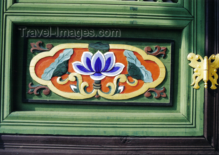 koreas55: Asia - South Korea - Suweon, Gyeonggi-do province: lotus door panel with butterfly hinge - photo by S.Lapides - (c) Travel-Images.com - Stock Photography agency - Image Bank