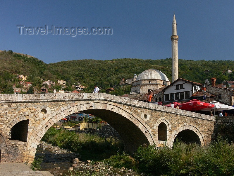 kosovo2: Kosovo - Prizren / Prizreni: Ottoman bridge over the river Bistrica - Old town - photo by J.Kaman - (c) Travel-Images.com - Stock Photography agency - Image Bank