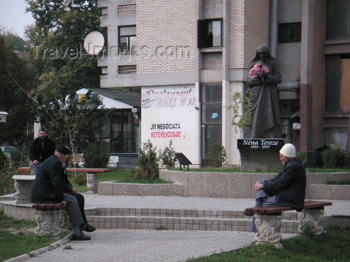 kosovo20: Kosovo: Mother Theresa monument - statue - Nena Tereze - photo by A.Kilroy - (c) Travel-Images.com - Stock Photography agency - Image Bank