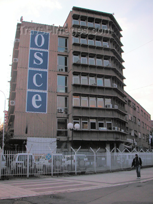 kosovo25: Kosovo - Kosovska Mitrovica: OSCE building - photo by A.Kilroy - (c) Travel-Images.com - Stock Photography agency - Image Bank