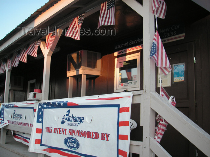 kosovo28: Kosovo - Urosevac / Ferizaj: KFOR / U.S. Army Camp Bondsteel - American compound operated by the Kellogg, Brown and Root Corporation - photo by A.Kilroy - (c) Travel-Images.com - Stock Photography agency - Image Bank