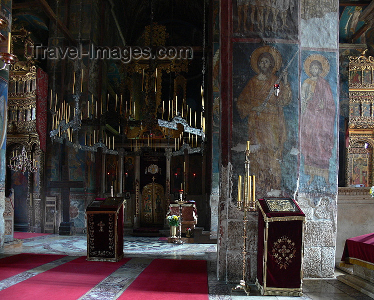 kosovo67: Kosovo - Visoki Decani - Pec district: Visoki Decani Serbian Orthodox Monastery - Cathedral interior - UNESCO World Heritage - photo by J.Kaman - (c) Travel-Images.com - Stock Photography agency - Image Bank