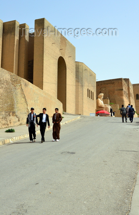 kurdistan18: Erbil / Hewler, Kurdistan, Iraq: ramp to the main gate of the Erbil Citadel - Qelay Hewlêr - UNESCO world heritage site - photo by M.Torres - (c) Travel-Images.com - Stock Photography agency - Image Bank