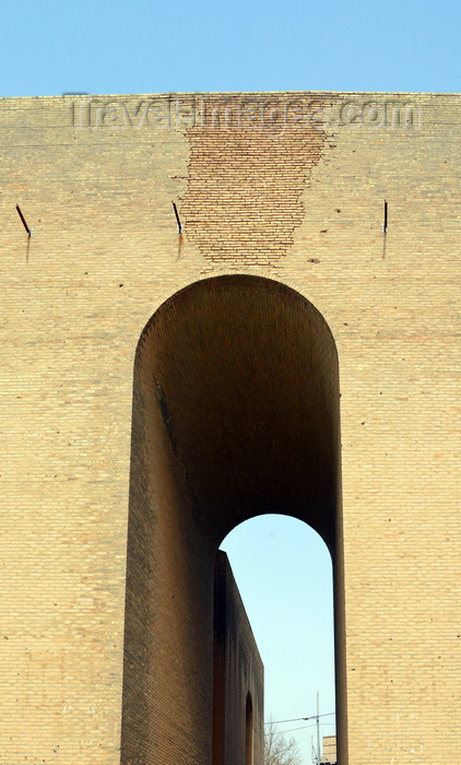 kurdistan32: Erbil / Hewler, Kurdistan, Iraq: Erbil Citadel - main gate - Qelay Hewlêr - UNESCO world heritage site - photo by M.Torres - (c) Travel-Images.com - Stock Photography agency - Image Bank