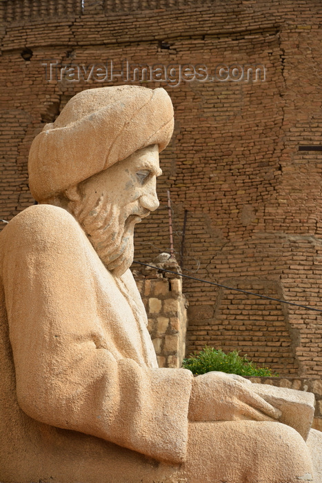 kurdistan39: Erbil / Hewler / Arbil / Irbil, Kurdistan, Iraq: profile view of the statue of the historian Ibn Al-Mustawfi aka Mubarak Ben Ahmed Sharaf-Aldin at the entrance to Arbil Citadel - minister of Erbil in the era of Sultan Muzafardin - Qelay Hewlêr - UNESCO world heritage site - photo by M.Torres - (c) Travel-Images.com - Stock Photography agency - Image Bank