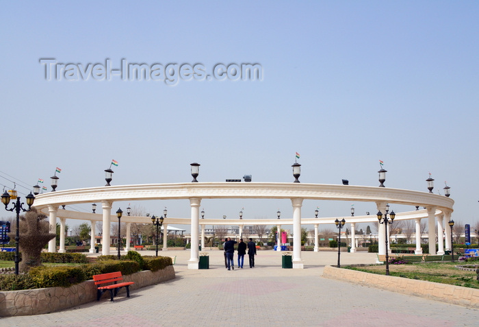 kurdistan50: Erbil / Hewler / Arbil / Irbil, Kurdistan, Iraq: Minare Park - circle of columns - photo by M.Torres - (c) Travel-Images.com - Stock Photography agency - Image Bank