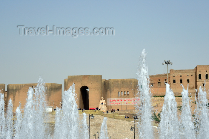 kurdistan6: Erbil / Hewler, Kurdistan, Iraq: Erbil Citadel and water jets - Qelay Hewlêr - UNESCO world heritage site - photo by M.Torres - (c) Travel-Images.com - Stock Photography agency - Image Bank
