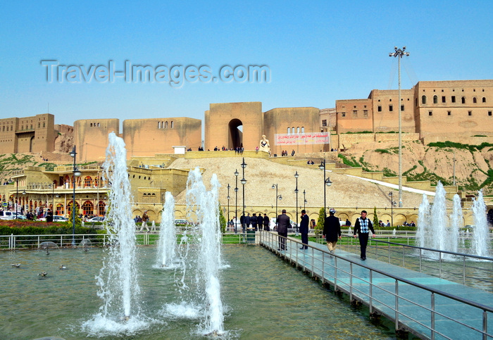 kurdistan9: Erbil / Hewler, Kurdistan, Iraq: the fountains of Shar Park, Erbil's main square, built under the Erbil Citadel - Qelay Hewlêr - UNESCO world heritage site - photo by M.Torres - (c) Travel-Images.com - Stock Photography agency - Image Bank