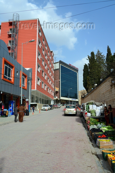 kurdistan94: Shaqlawa, Kurdistan, Iraq: in this resort town every other building is a hotel - photo by M.Torres - (c) Travel-Images.com - Stock Photography agency - Image Bank