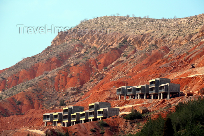 kurdistan96: Shaqlawa, Kurdistan, Iraq: a mountain resort visited by thousands of tourists for its cool climate in the summer - built in a valley between Safeen Mountain and Sork Mountain - vacation homes under construction on the mountain side - photo by M.Torres - (c) Travel-Images.com - Stock Photography agency - Image Bank