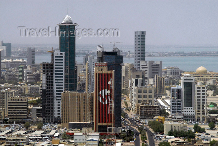 kuwait43: Kuwait city: office buildings - photo by M.Torres - (c) Travel-Images.com - Stock Photography agency - the Global Image Bank