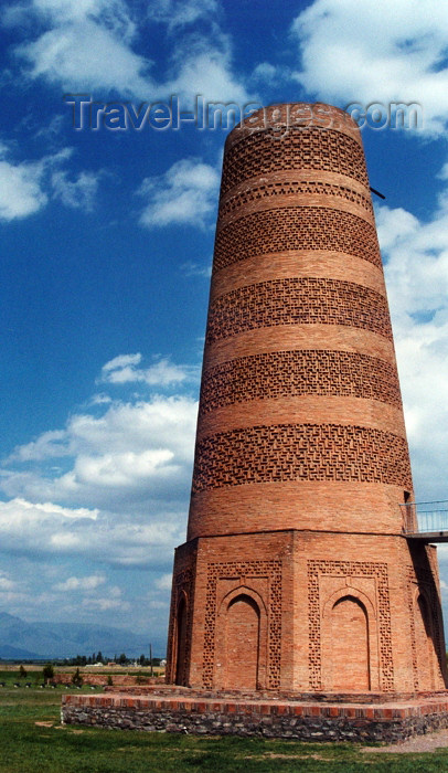 kyrgyzstan14: Kyrgyzstan - Buryan / Burana tower - Chuy oblast: on the Silk road - ancient city of Balasugan, capital of the Kara-Khitan Khanate - Shamshy valley - 10 km to the South of Tokmok - photo by G.Frysinger - (c) Travel-Images.com - Stock Photography agency - Image Bank