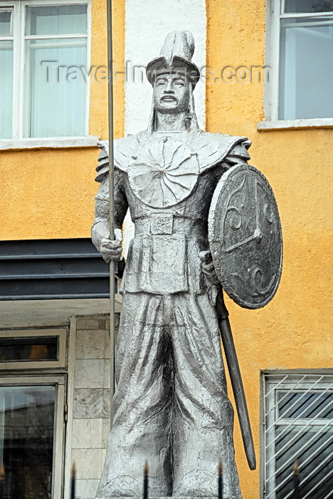 kyrgyzstan45: Bishkek, Kyrgyzstan: Kyrgyz warrior - Kievskaya avenue - statue in front of the headquarters of the National Guard - Uluttuk Gvardya - photo by M.Torres - (c) Travel-Images.com - Stock Photography agency - Image Bank