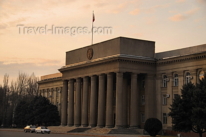 kyrgyzstan76: Bishkek, Kyrgyzstan: Jogorku Kenesh, the Kyrgyz parliament - architects G.Nazaryan and R.Semerjiyev - T.Abdumomunov street - photo by M.Torres - (c) Travel-Images.com - Stock Photography agency - Image Bank