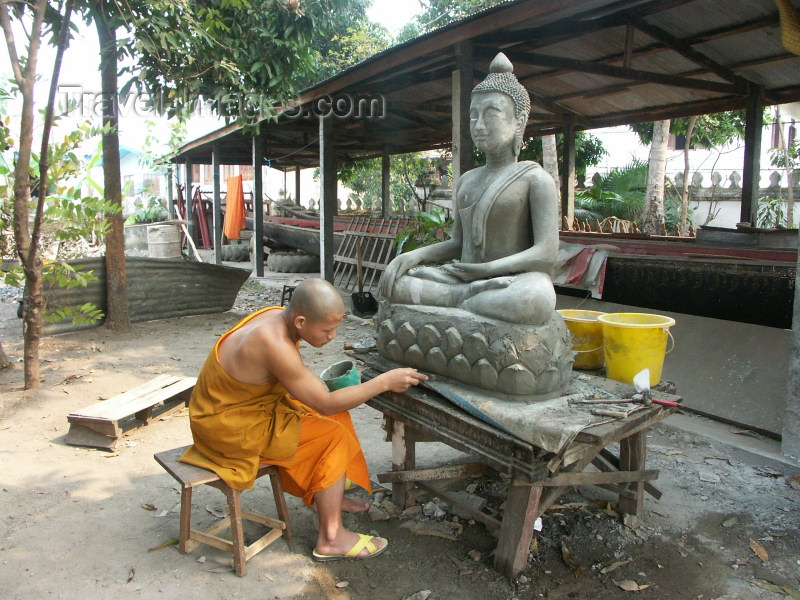 laos29: Laos - Luang Probang: monk working on a Buddha statue - UNESCO World Heritage Site (photo by P.Artus) - (c) Travel-Images.com - Stock Photography agency - Image Bank