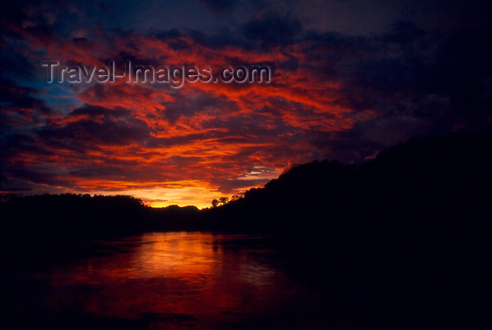 laos50: Laos - Luang Prabang - Sunset over the Mekong River (photo by K.Strobel) - (c) Travel-Images.com - Stock Photography agency - Image Bank