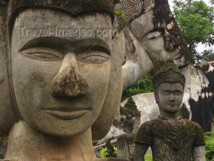 laos80: Laos - Tha Deua: Buddha statues - photo by M.Samper - (c) Travel-Images.com - Stock Photography agency - Image Bank