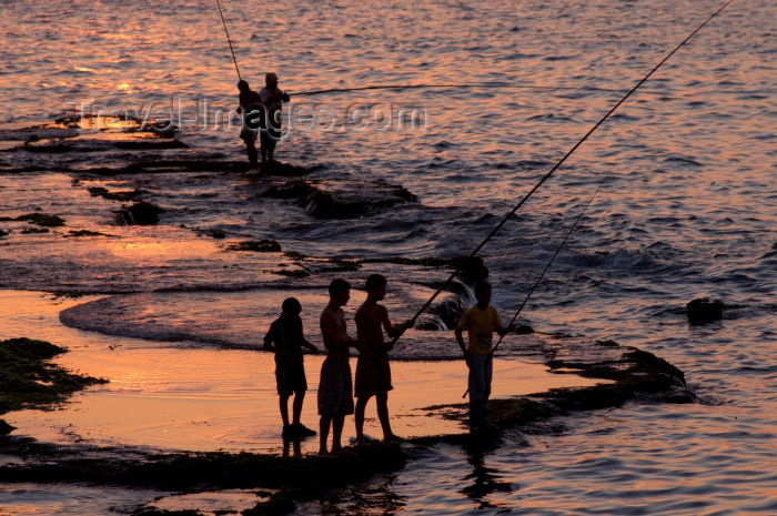 lebanon28: Lebanon / Liban - Beirut: anglers at dusk (photo by J.Wreford) - (c) Travel-Images.com - Stock Photography agency - Image Bank