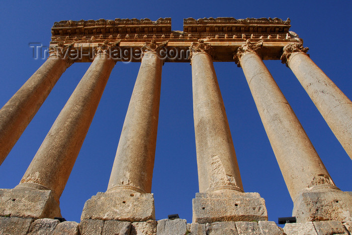 lebanon61: Lebanon, Baalbek: Columns from Temple of Jupiter - sanctuary of the Heliopolitan Jupiter-Baal - UNESCO World Heritage Site - photo by J.Pemberton - (c) Travel-Images.com - Stock Photography agency - Image Bank