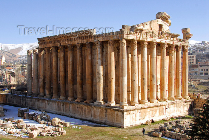 lebanon64: Lebanon, Baalbek: Temple of Bacchus and the the Bekaa Valley - photo by J.Pemberton - (c) Travel-Images.com - Stock Photography agency - Image Bank