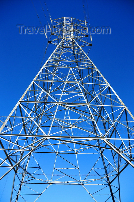 lesotho58: Mohale Dam, Lesotho: electricity pylon - transmission tower against the sky - steel lattice tower - photo by M.Torres - (c) Travel-Images.com - Stock Photography agency - Image Bank