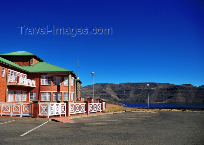 lesotho67: Mohale Dam, Lesotho: visitor information centre - photo by M.Torres - (c) Travel-Images.com - Stock Photography agency - Image Bank