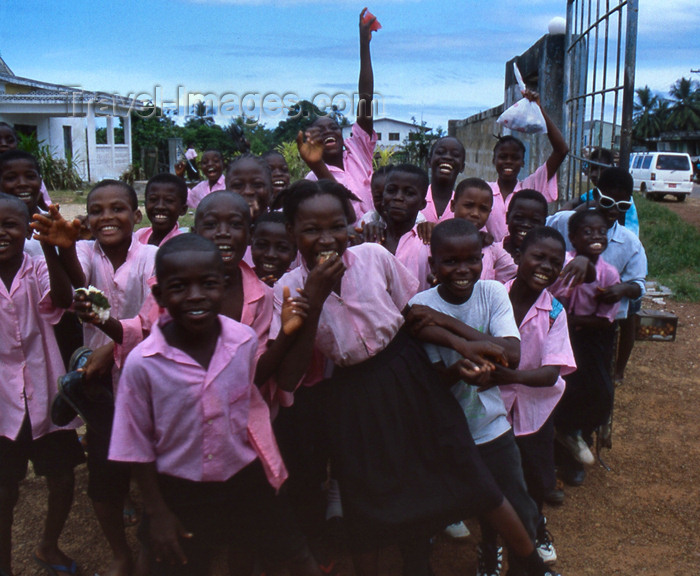 liberia35: Grand Bassa County, Liberia, West Africa: school children - classmates - Africa - photo by M.Sturges - (c) Travel-Images.com - Stock Photography agency - Image Bank