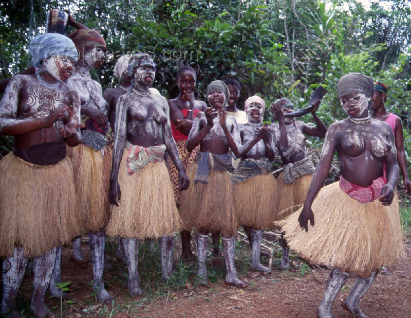 liberia5: Grand Bassa County, Liberia, West Africa: secret society girls - dancing - Bassa tribe - photo by M.Sturges - (c) Travel-Images.com - Stock Photography agency - Image Bank