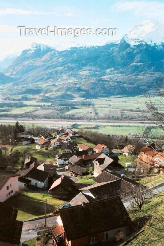 liech18: Liechtenstein - Triesenberg: looking at Alvier and Gaushla peaks, across the Rhine in Switzerland (photo by M.Torres) - (c) Travel-Images.com - Stock Photography agency - Image Bank