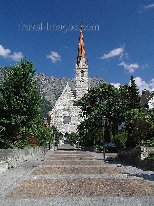 liech51: Liechtenstein - Schaan: St. Laurentius  church - Pfarrkirche hl. Laurentius - Laurentiuskirche - photo by J.Kaman - (c) Travel-Images.com - Stock Photography agency - Image Bank