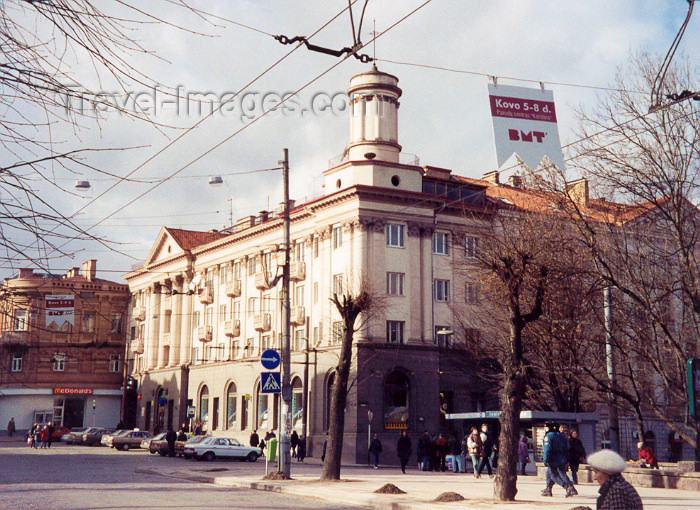 lithuan16: Lithuania - Vilnius: local architecture - photo by M.Torres - (c) Travel-Images.com - Stock Photography agency - Image Bank