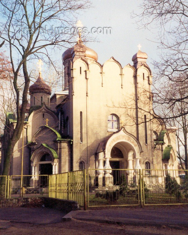 lithuan20: LiLithuania - Kaunas: church reflecting the sun / baznycia - photo by M.Torres - (c) Travel-Images.com - Stock Photography agency - Image Bank