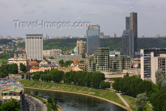 lithuania100: Lithuania - Vilnius: the evolving skyline - river and skyscrappers - business district - photo by A.Dnieprowsky - (c) Travel-Images.com - Stock Photography agency - Image Bank