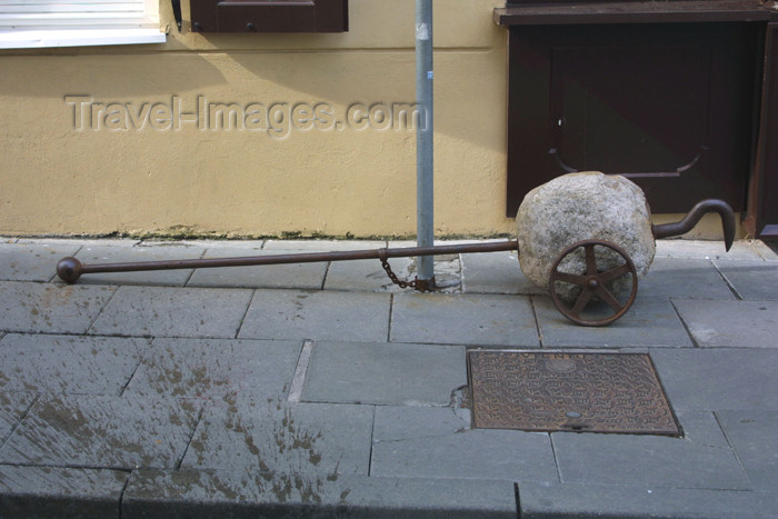 lithuania102: Lithuania - Vilnius: giant can-opener - photo by A.Dnieprowsky - (c) Travel-Images.com - Stock Photography agency - Image Bank