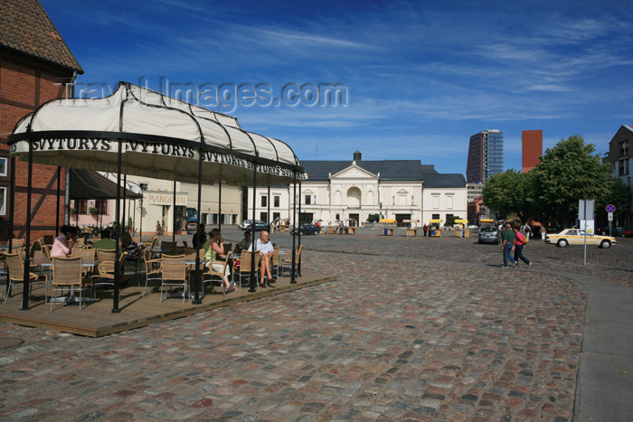 lithuania123: Lithuania - Klaipeda: Theatre square - pedestrian area - photo by A.Dnieprowsky - (c) Travel-Images.com - Stock Photography agency - Image Bank