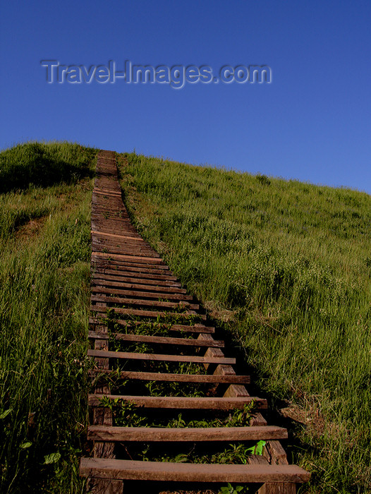 lithuania137: Lithuania - Kernave: stairs on the hills of Cultural Reserve of Kernave - photo by Sandia - (c) Travel-Images.com - Stock Photography agency - Image Bank